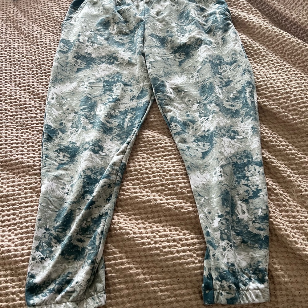 Under Armour jogging pants